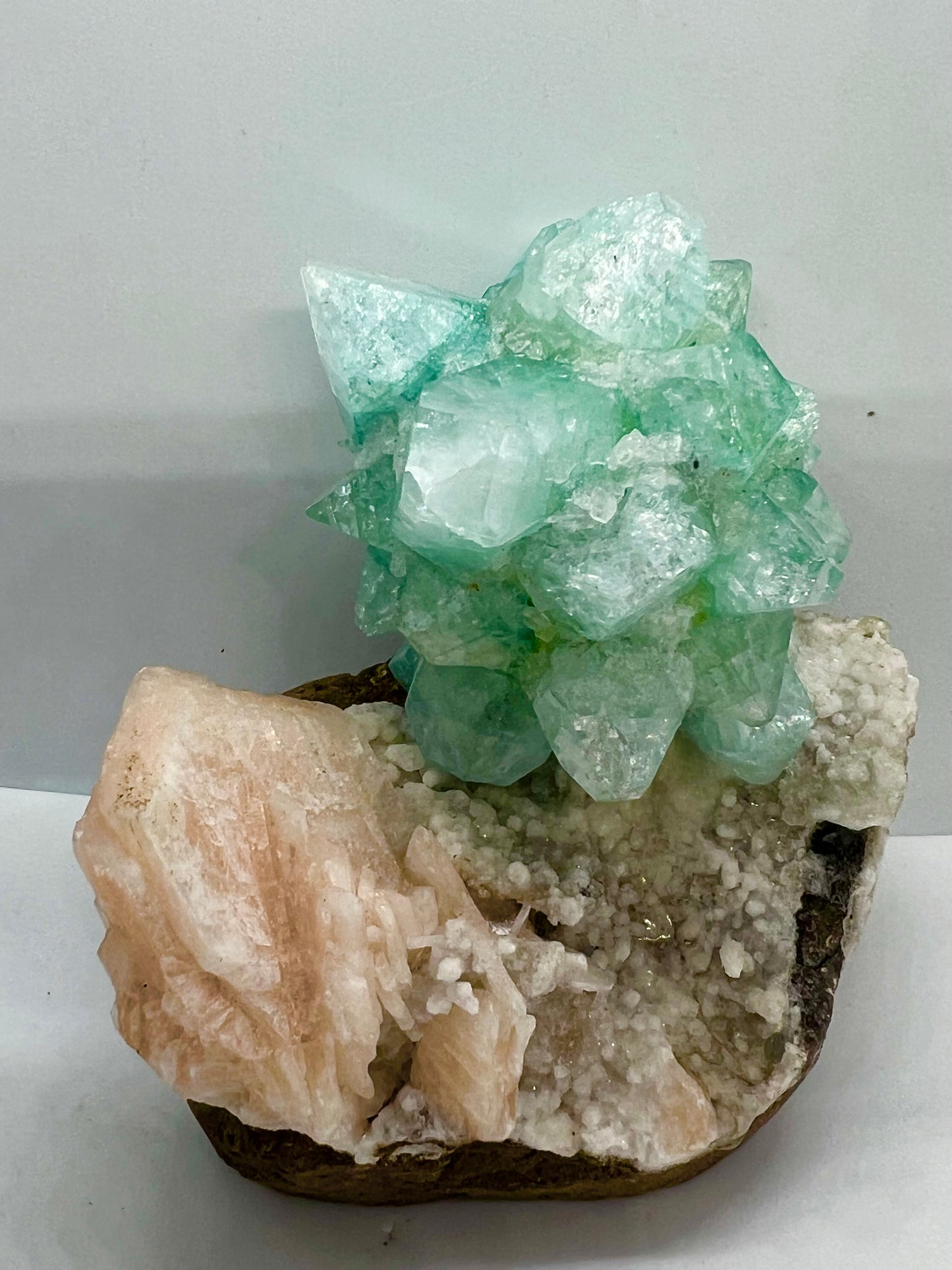 Green apophyllite on Indian stilbite