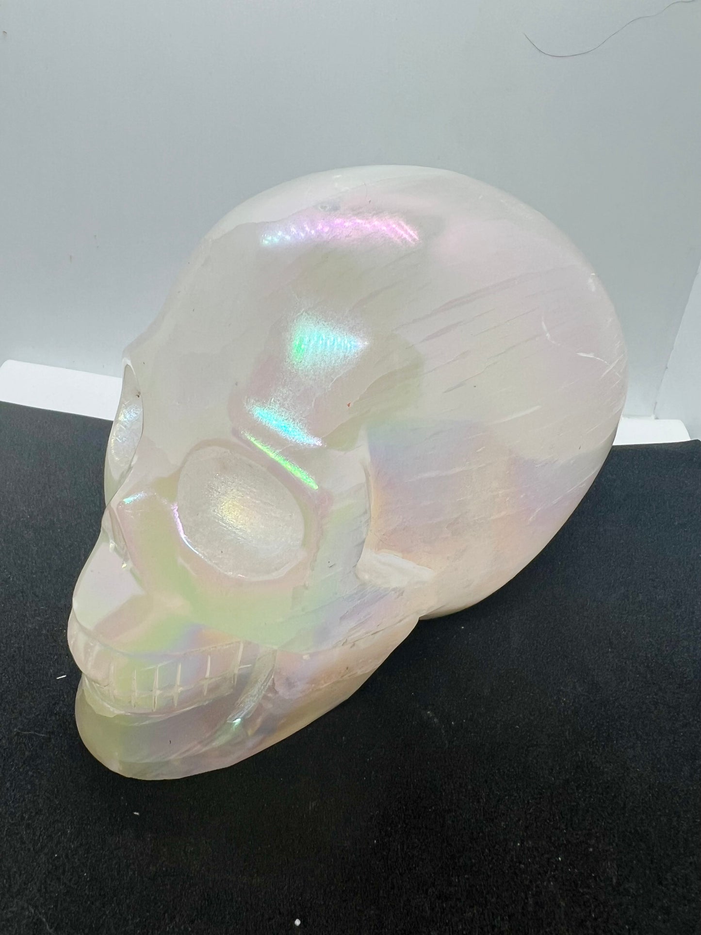 Quartz aura skull