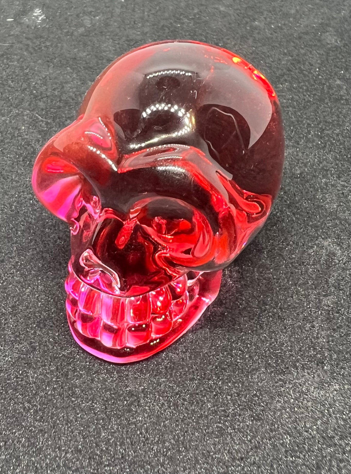 Mini coloured glass skull