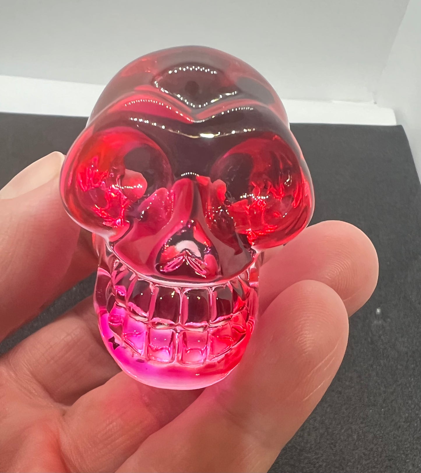 Mini coloured glass skull