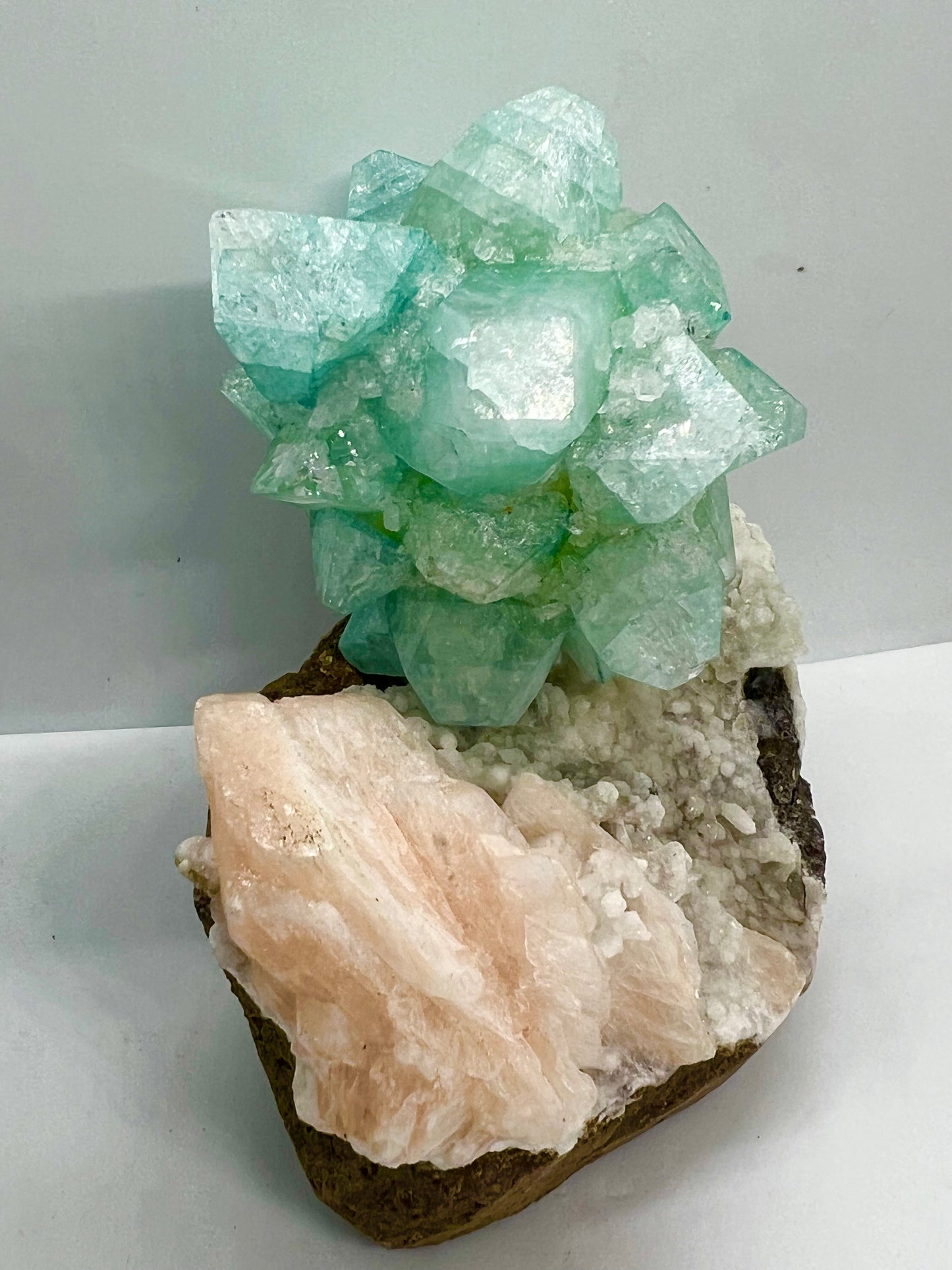 Green apophyllite on Indian stilbite