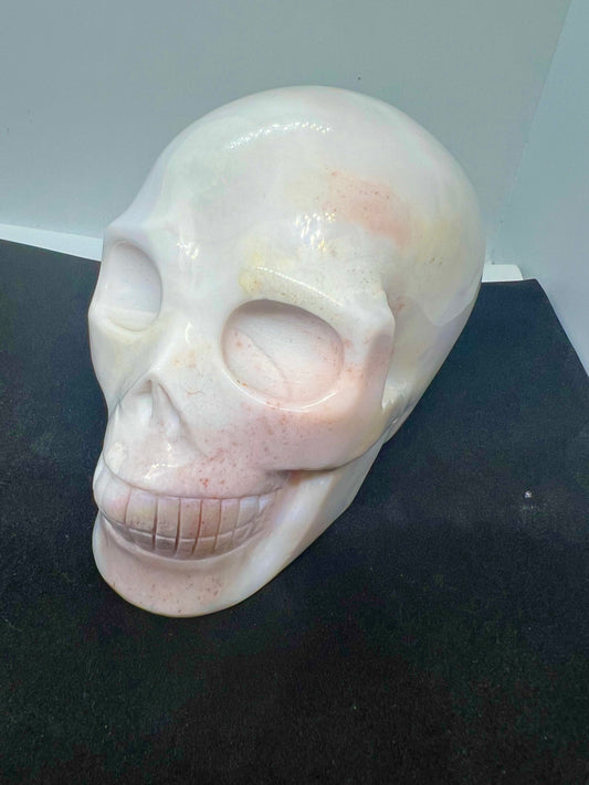 White Agate Skull