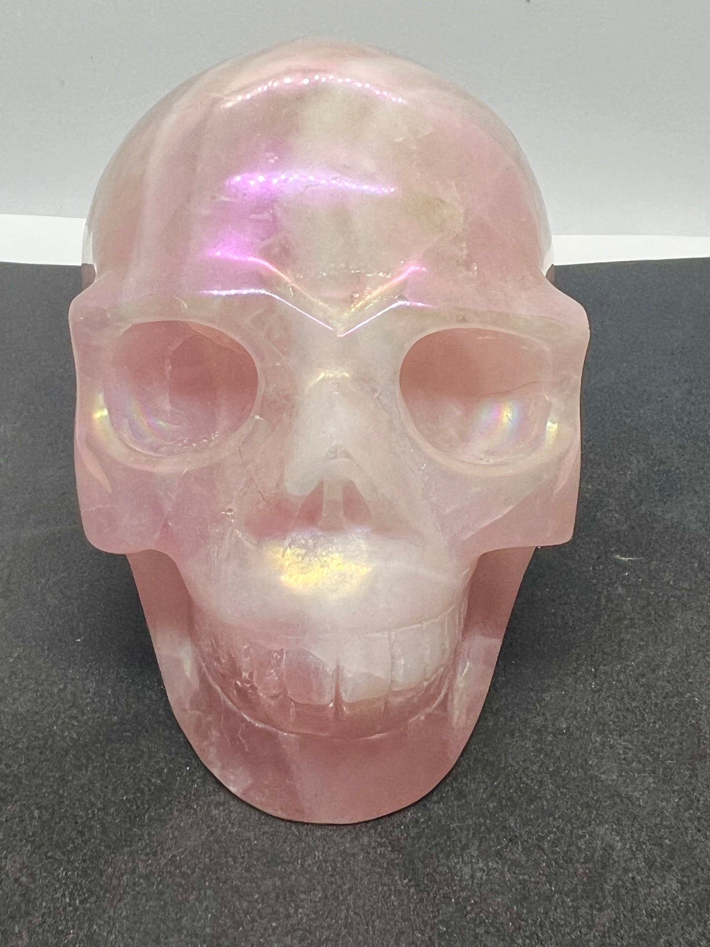 Rose quartz aura skull