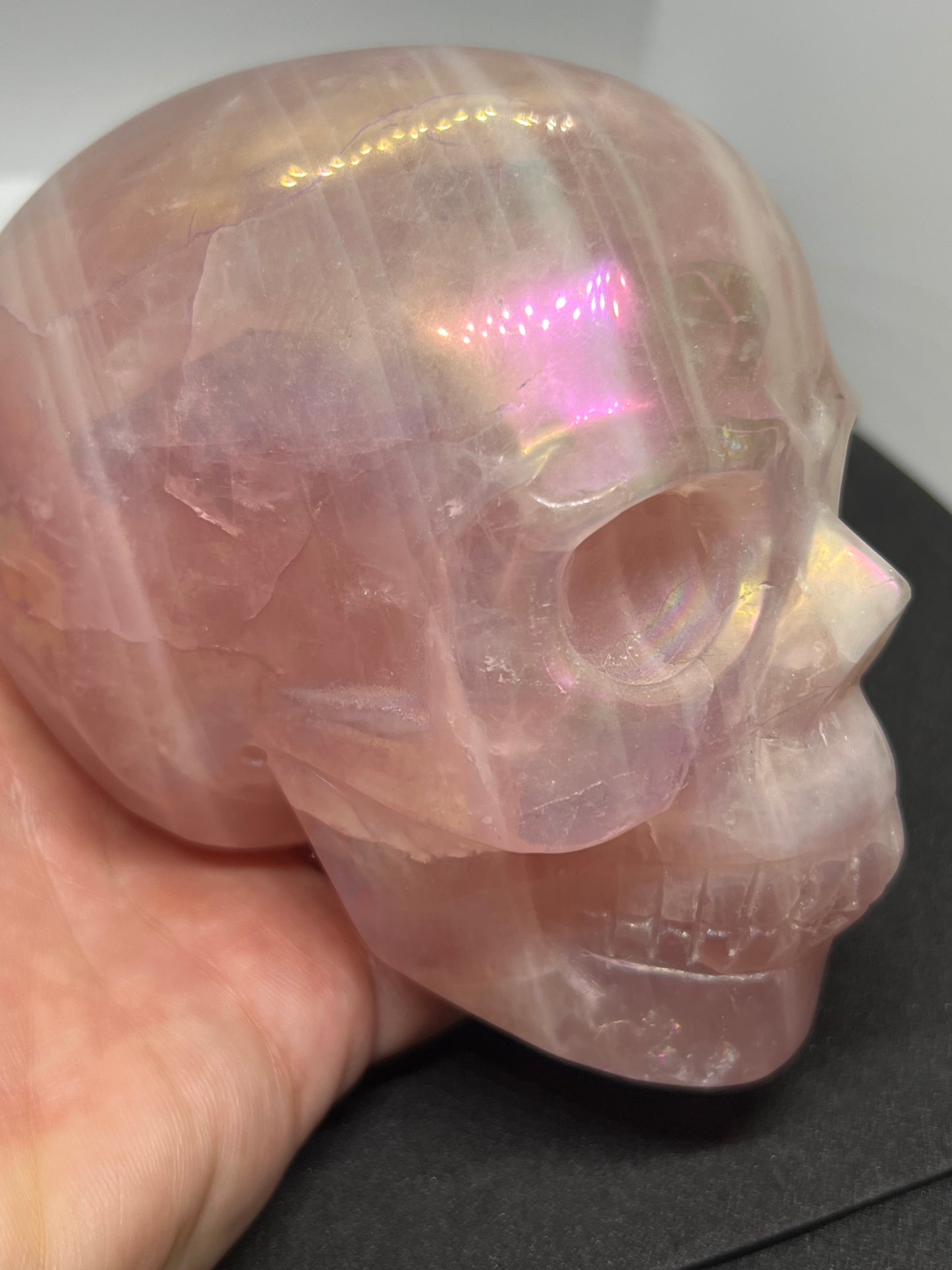 Rose quartz aura skull