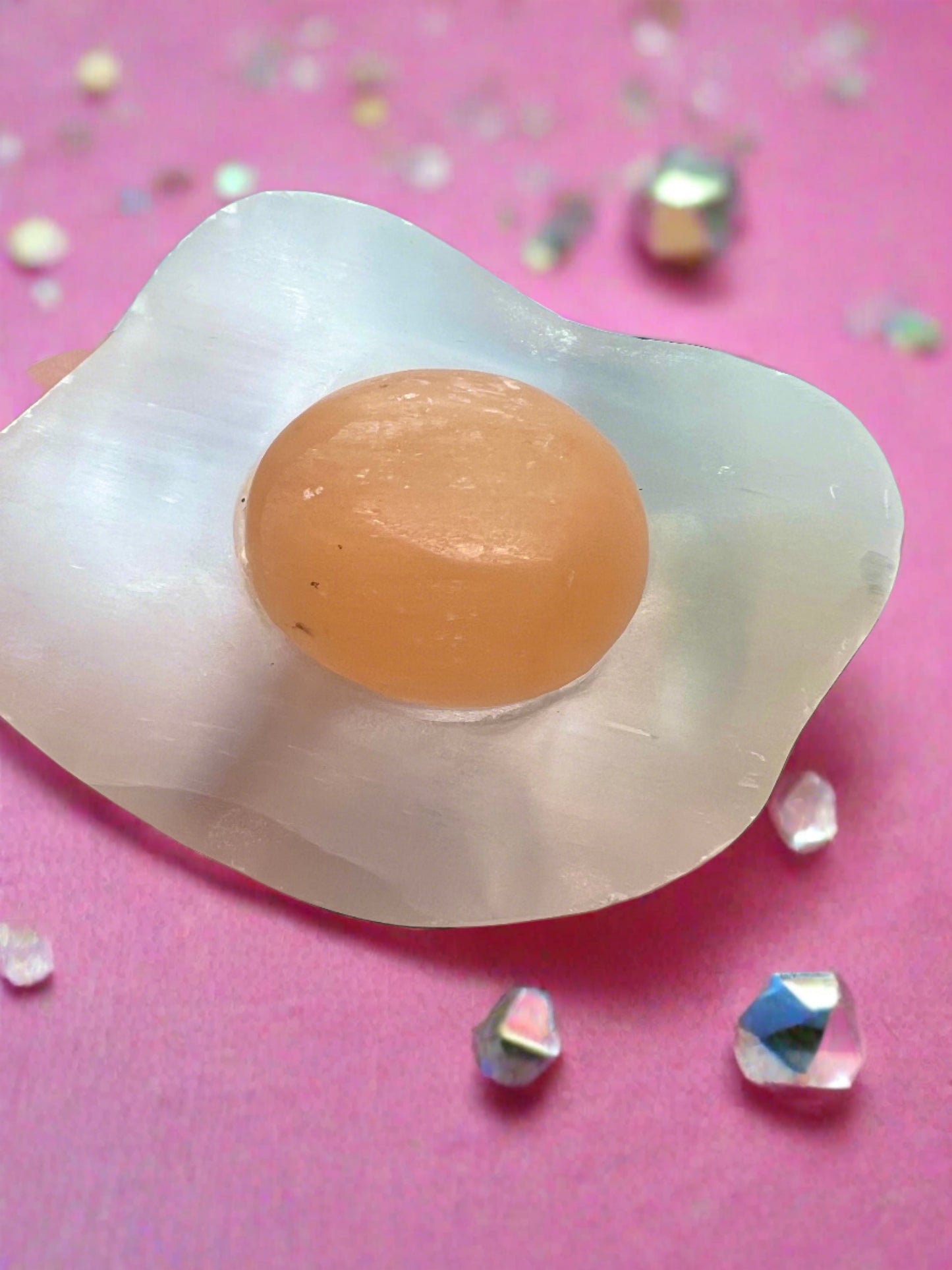 Selenite fried eggs